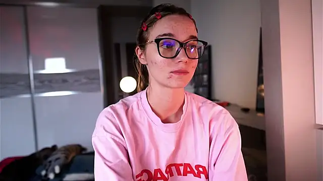 ileanacampbe online show from October 2025 07:27:02 AM