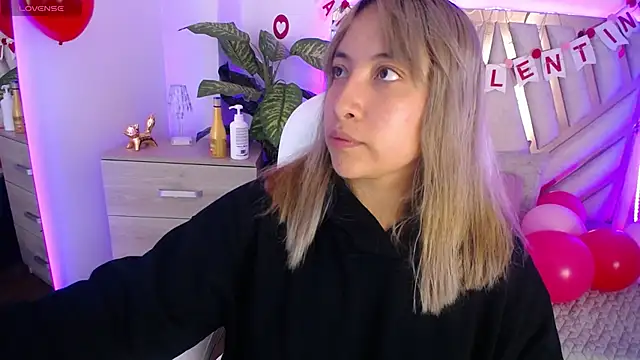 NyxAndria 1 online show from February 2025 08:00:01 PM