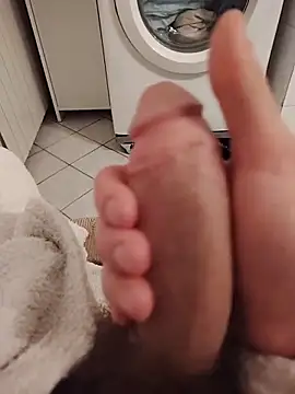 Snapshot of StirringOomph chatting on February 2026 11:09:01 PM StirringOomph online show from February 2026 11:09:01 PM