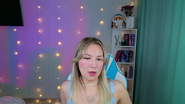 Snapshot of Mercedes_Robinson chatting on November 2025 05:51:02 AM Mercedes Robinson online show from November 2025 05:51:02 AM