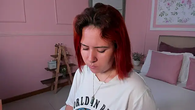 zoes milee online show from February 2025 11:20:01 AM