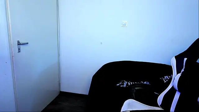 ShyHotNerd online show from May 2026 12:12:02 PM