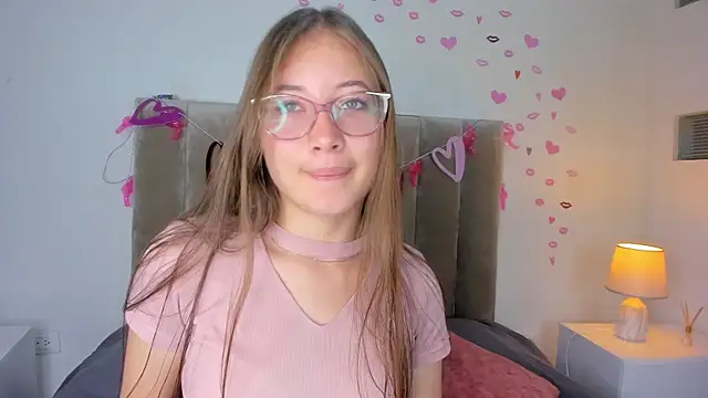 Dahlia Rousse online show from March 2025 07:59:01 PM