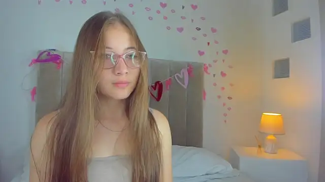 Dahlia Rousse online show from March 2025 08:19:01 PM