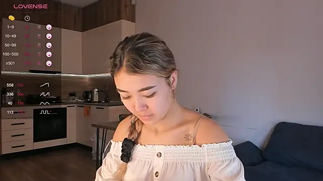 Snapshot of mirann chatting on February 2025 06:40:01 AM mirann online show from February 2025 06:40:01 AM