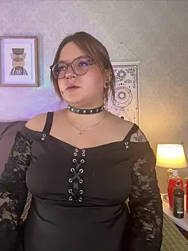 Veronica simons online show from July 2026 09:47:01 PM