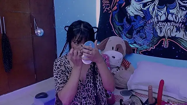 Mattilda 18 online show from September 2025 07:49:01 PM