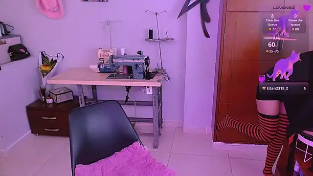 Mattilda 18 online show from October 2025 08:52:01 PM