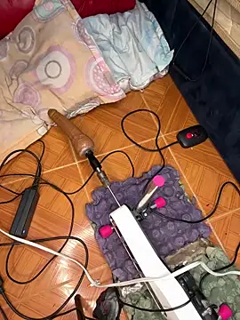 lunitasexy online show from April 2026 01:44:01 AM