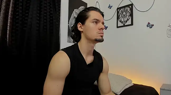 Snapshot of maxi_styles chatting on February 2025 06:16:01 PM maxi styles online show from February 2025 06:16:01 PM