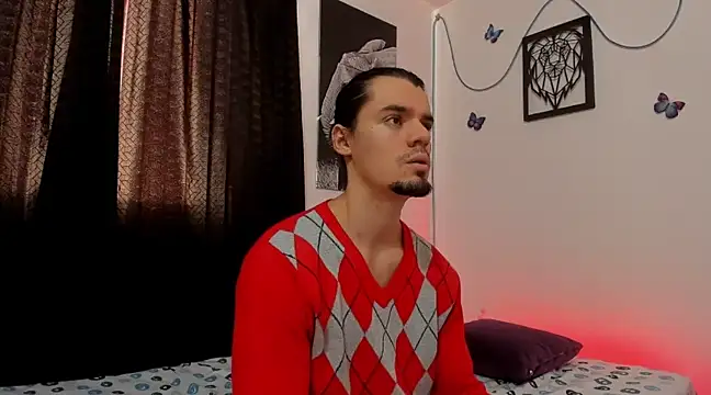 Snapshot of maxi_styles chatting on February 2025 09:58:02 PM maxi styles online show from February 2025 09:58:02 PM