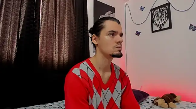 Snapshot of maxi_styles chatting on February 2025 07:47:02 PM maxi styles online show from February 2025 07:47:02 PM