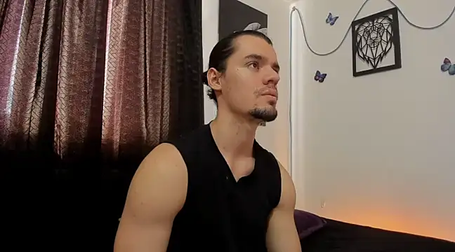 Snapshot of maxi_styles chatting on March 2025 08:21:02 PM maxi styles online show from March 2025 08:21:02 PM