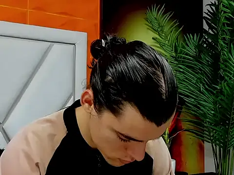 Snapshot of maxi_styles chatting on February 2026 12:34:02 PM maxi styles online show from February 2026 12:34:02 PM