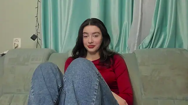 Snapshot of honey_love_honeyy chatting on January 2025 06:45:02 PM honey love honeyy online show from January 2025 06:45:02 PM