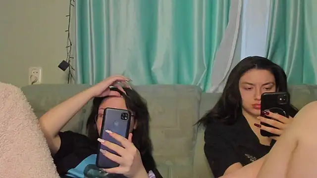 Snapshot of honey_love_honeyy chatting on January 2025 01:36:01 PM honey love honeyy online show from January 2025 01:36:01 PM