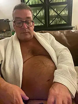 MountJohnXL online show from May 2026 11:01:02 PM
