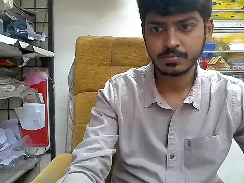 cute modell online show from November 2025 06:57:01 AM