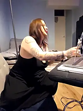 vanillachocduo online show from February 2025 07:49:01 PM