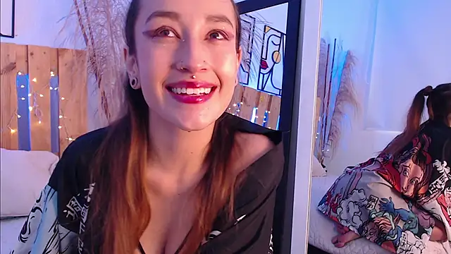 coral jonesss online show from March 2025 01:39:01 PM