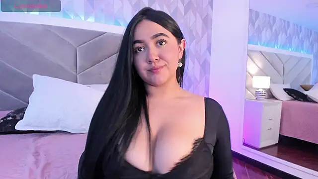 Snapshot of Sara__collins__ chatting on January 2025 04:10:01 PM Sara collins online show from January 2025 04:10:01 PM