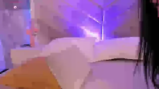 Snapshot of Sara__collins__ chatting on February 2025 01:01:01 PM Sara collins online show from February 2025 01:01:01 PM