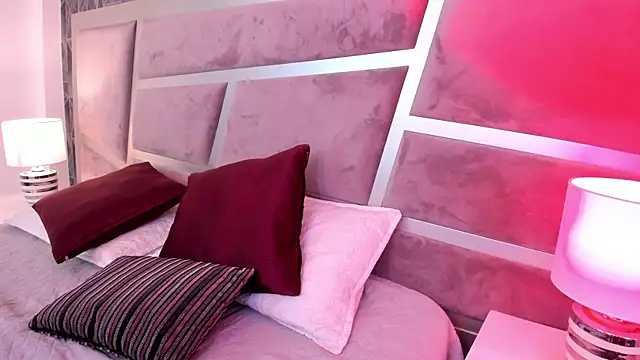 Snapshot of Sara__collins__ chatting on March 2025 12:15:01 PM Sara collins online show from March 2025 12:15:01 PM