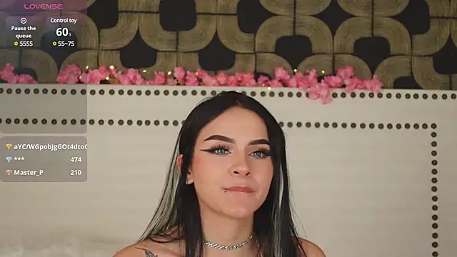 Snapshot of AliceSaylor chatting on March 2025 08:48:02 PM AliceSaylor online show from March 2025 08:48:02 PM