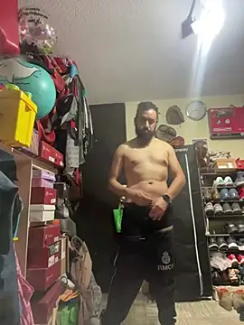 leonardohot1987 online show from February 2025 05:15:01 AM