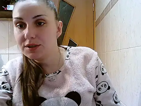 Snapshot of Yuliia30 chatting on April 2026 08:01:02 PM Yuliia30 online show from April 2026 08:01:02 PM