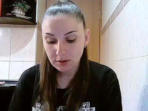 Snapshot of Yuliia30 chatting on April 2026 04:53:02 PM Yuliia30 online show from April 2026 04:53:02 PM