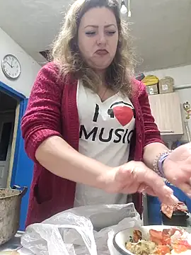 Jyleta online show from September 2025 08:42:01 PM