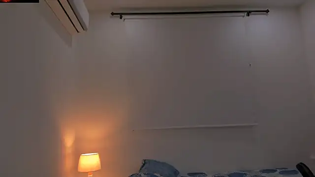 Snapshot of maxsteel177 chatting on February 2025 12:58:02 AM maxsteel177 online show from February 2025 12:58:02 AM