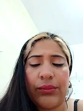 Snapshot of newveronika chatting on January 2025 10:10:02 AM newveronika online show from January 2025 10:10:02 AM