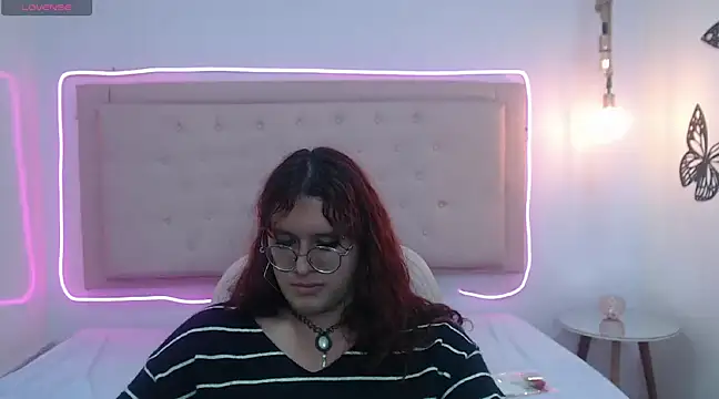 kathepickmanx online show from March 2025 09:46:02 AM