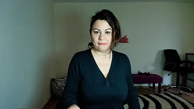 VixenVibesX online show from May 2026 07:37:02 AM