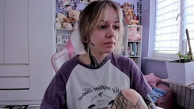 Catharsisi online show from April 2026 01:39:01 PM