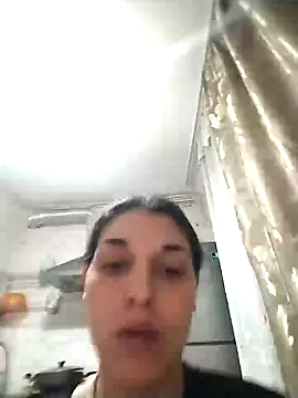 Snapshot of Rosanna_Rennie chatting on February 2025 03:43:01 PM Rosanna Rennie online show from February 2025 03:43:01 PM