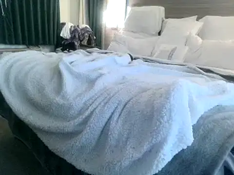 AQuickPhyx online show from February 2025 03:00:02 AM