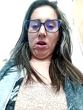 CHARLOTTE 1711 online show from March 2025 04:16:02 AM