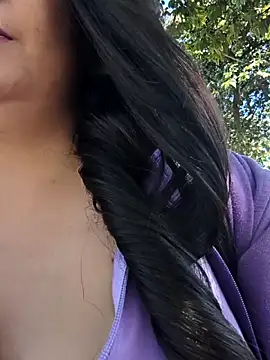 Melyy Edii online show from April 2026 03:21:02 PM