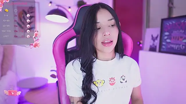 Snapshot of Hade_collinss chatting on March 2025 07:12:01 PM Hade collinss online show from March 2025 07:12:01 PM