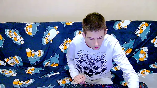 Snapshot of Lester_Broo chatting on December 2025 10:41:02 AM Lester Broo online show from December 2025 10:41:02 AM