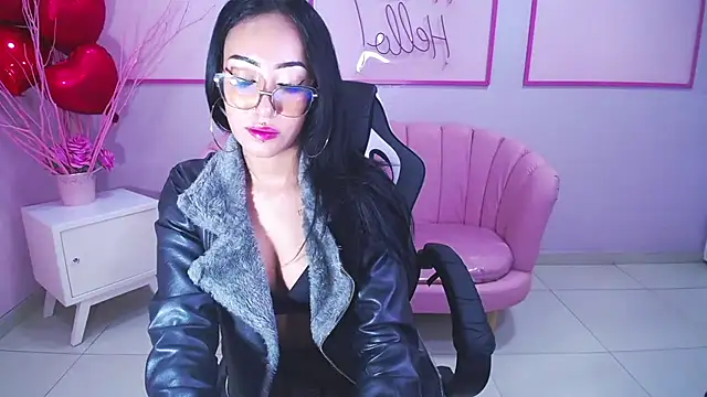 victoria ricci a online show from March 2025 07:32:02 PM