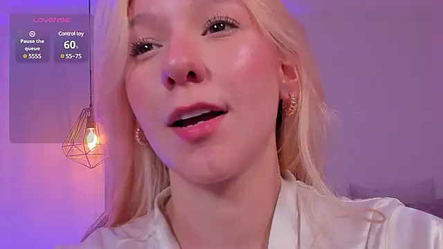 Snapshot of shatall_rouge chatting on February 2025 10:31:01 PM shatall rouge online show from February 2025 10:31:01 PM