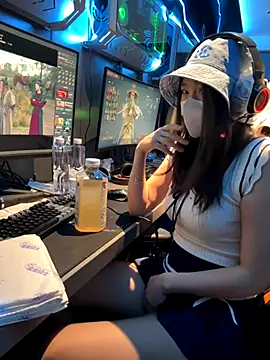 Snapshot of anan2025 chatting on November 2025 01:21:02 PM anan2025 online show from November 2025 01:21:02 PM