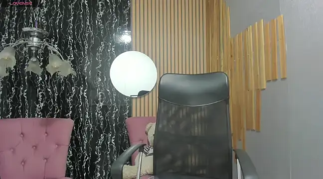 Iam zaia online show from March 2025 11:43:02 PM