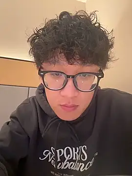 HHAARRYYXXL online show from April 2026 03:50:02 PM