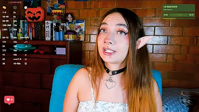 Snapshot of Annycolin_ chatting on October 2025 03:18:01 AM Annycolin online show from October 2025 03:18:01 AM