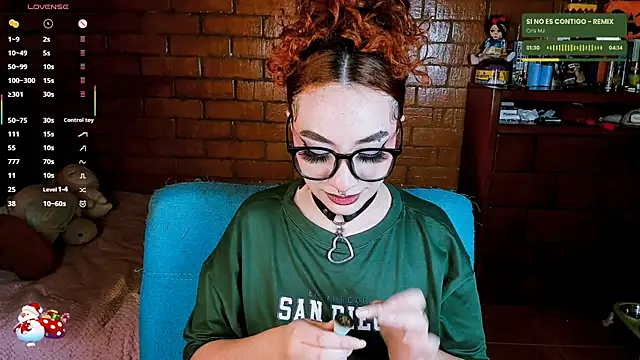 Snapshot of Annycolin_ chatting on January 2026 01:54:01 AM Annycolin online show from January 2026 01:54:01 AM